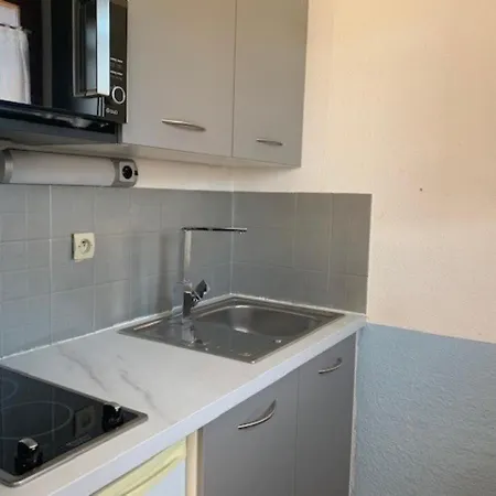 Maison Brem, 2 Pièces, 4 Personnes - Fr-1-231-168 Hébergement de vacances