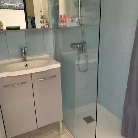 Maison Brem, 2 Pièces, 4 Personnes - Fr-1-231-168 Hébergement de vacances